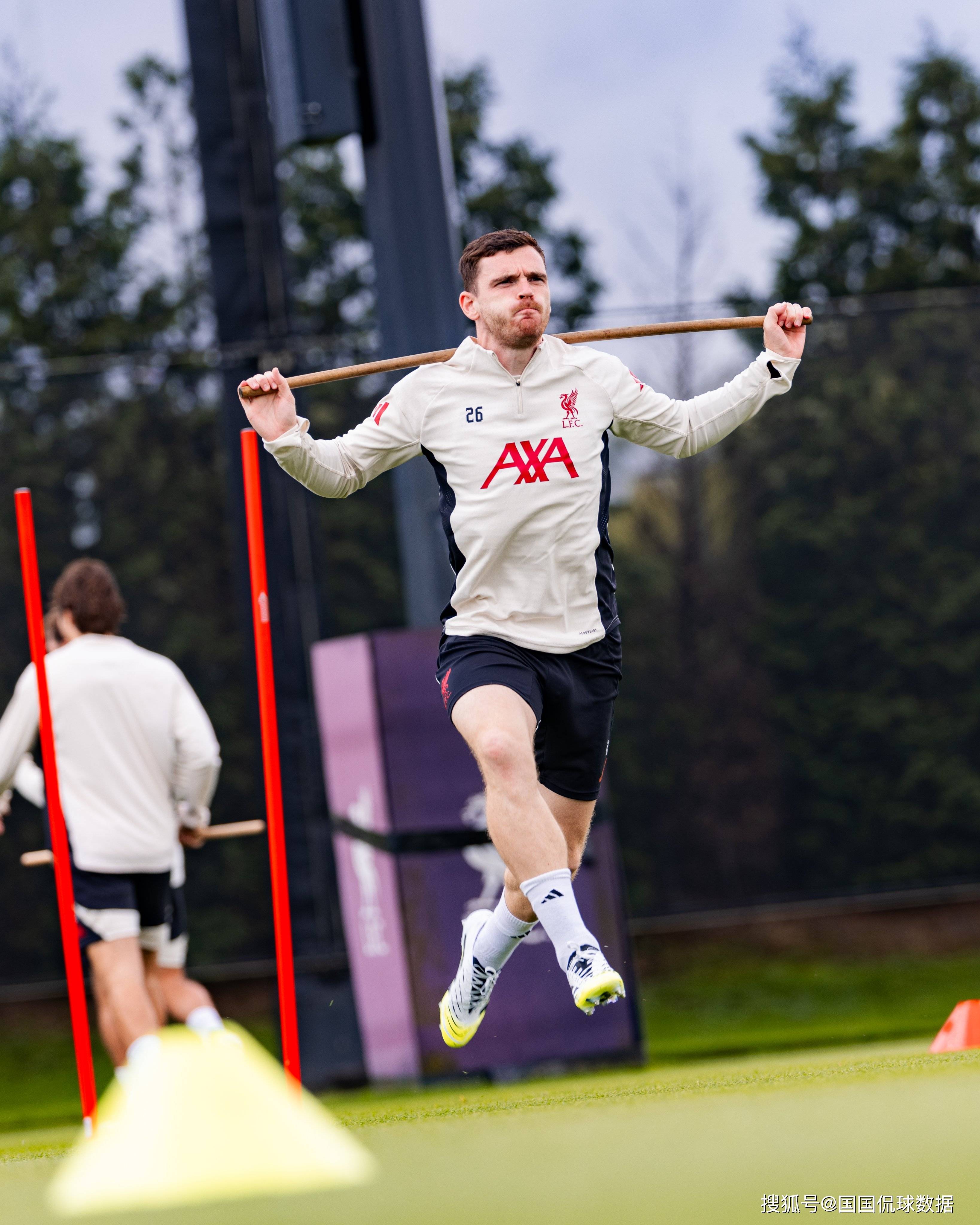 开云-关于国际比赛日巴黎圣日耳曼备战社区盾，主帅复盘细节曝光，更衣室稳定，纪律约束更严格的信息