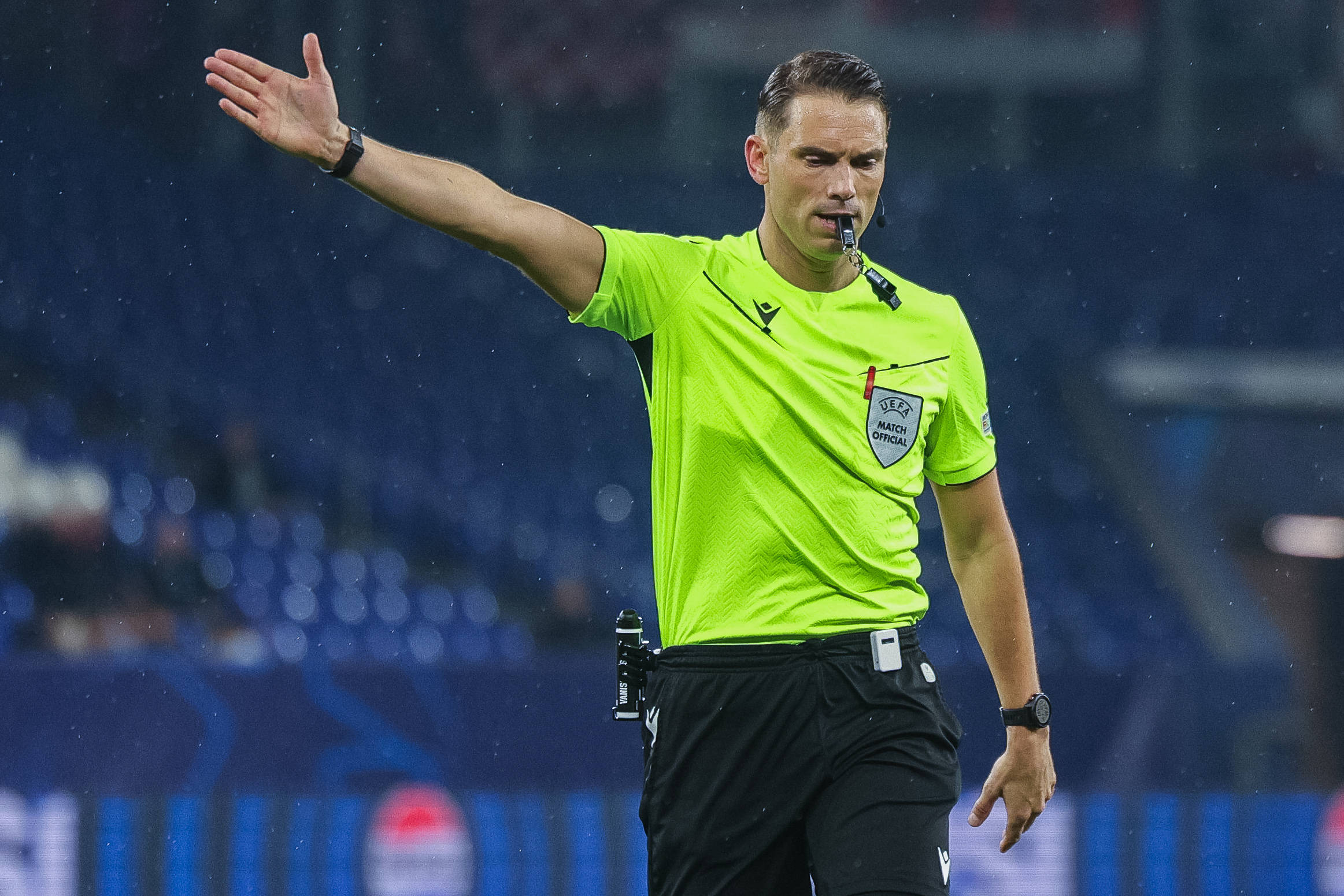 开云体育-包含加时末段密尔沃基雄鹿再遭质疑——欧超杯节点到来；目标明确；球队文化再被提及的词条