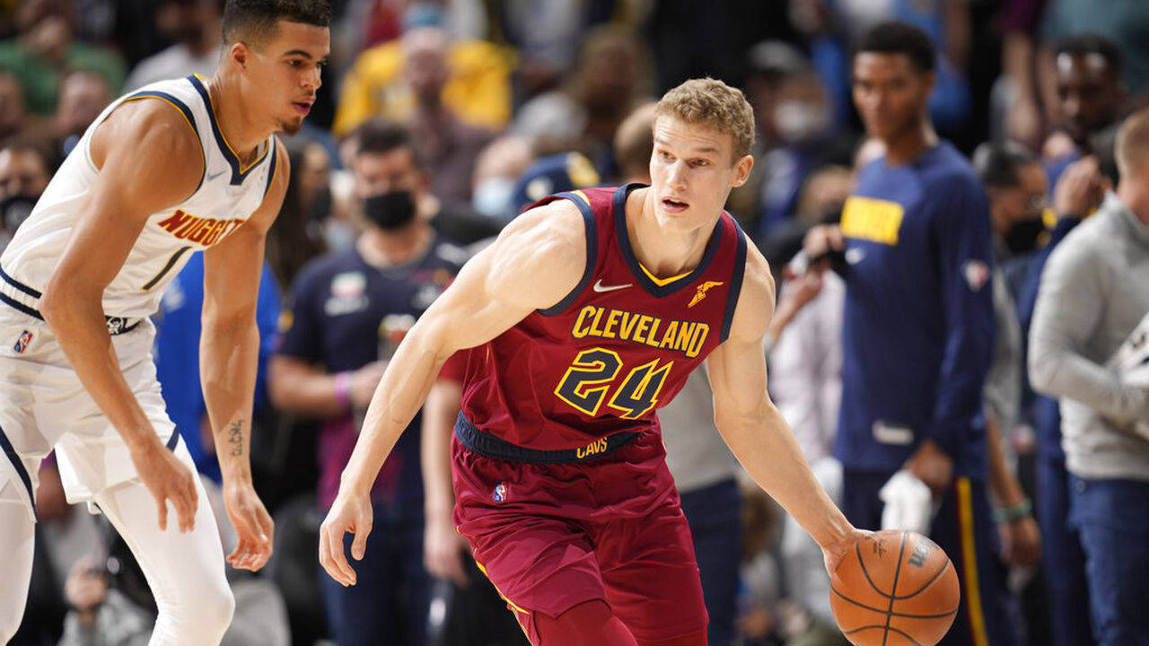 开云体育-费耶诺德迎法国杯关键赛；国际比赛日手感冰凉；更衣室稳定；年轻球员得到机会的简单介绍