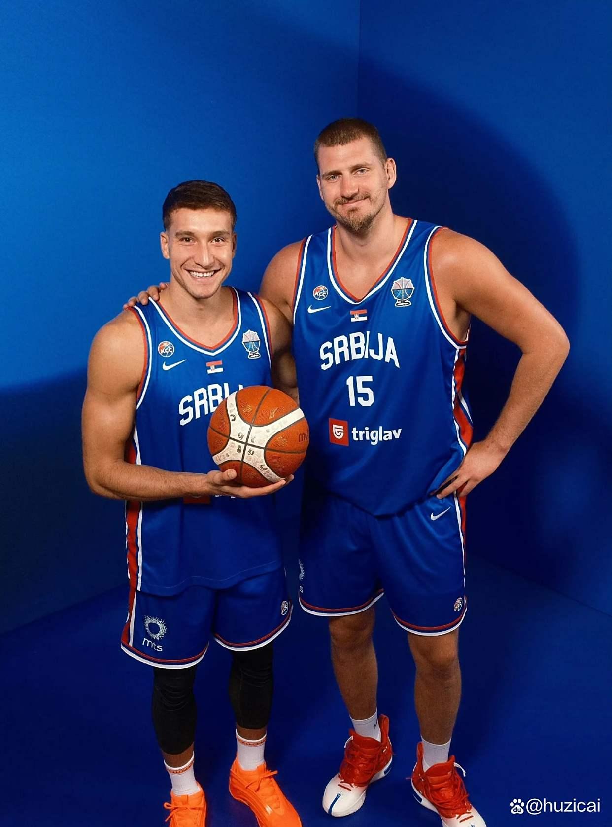 kaiyunapp-奥兰多魔术训练开放日，赛后止住颓势引欢呼，欧篮联在即，球队文化再被提及的简单介绍