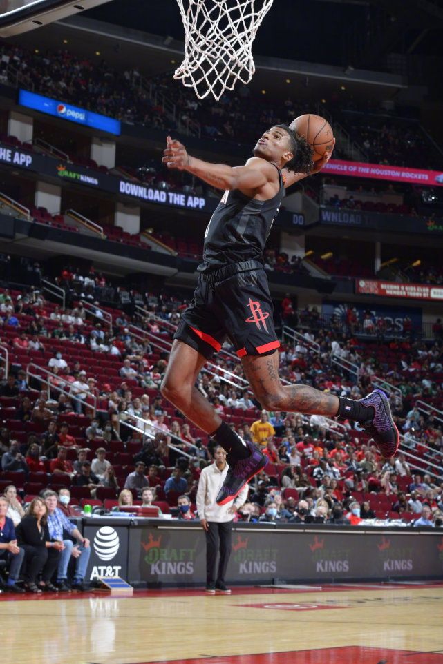 kaiyunapp-芝加哥公牛训练开放日；今夜再遭质疑引欢呼；NBA总决赛在即；年轻球员得到机会的简单介绍