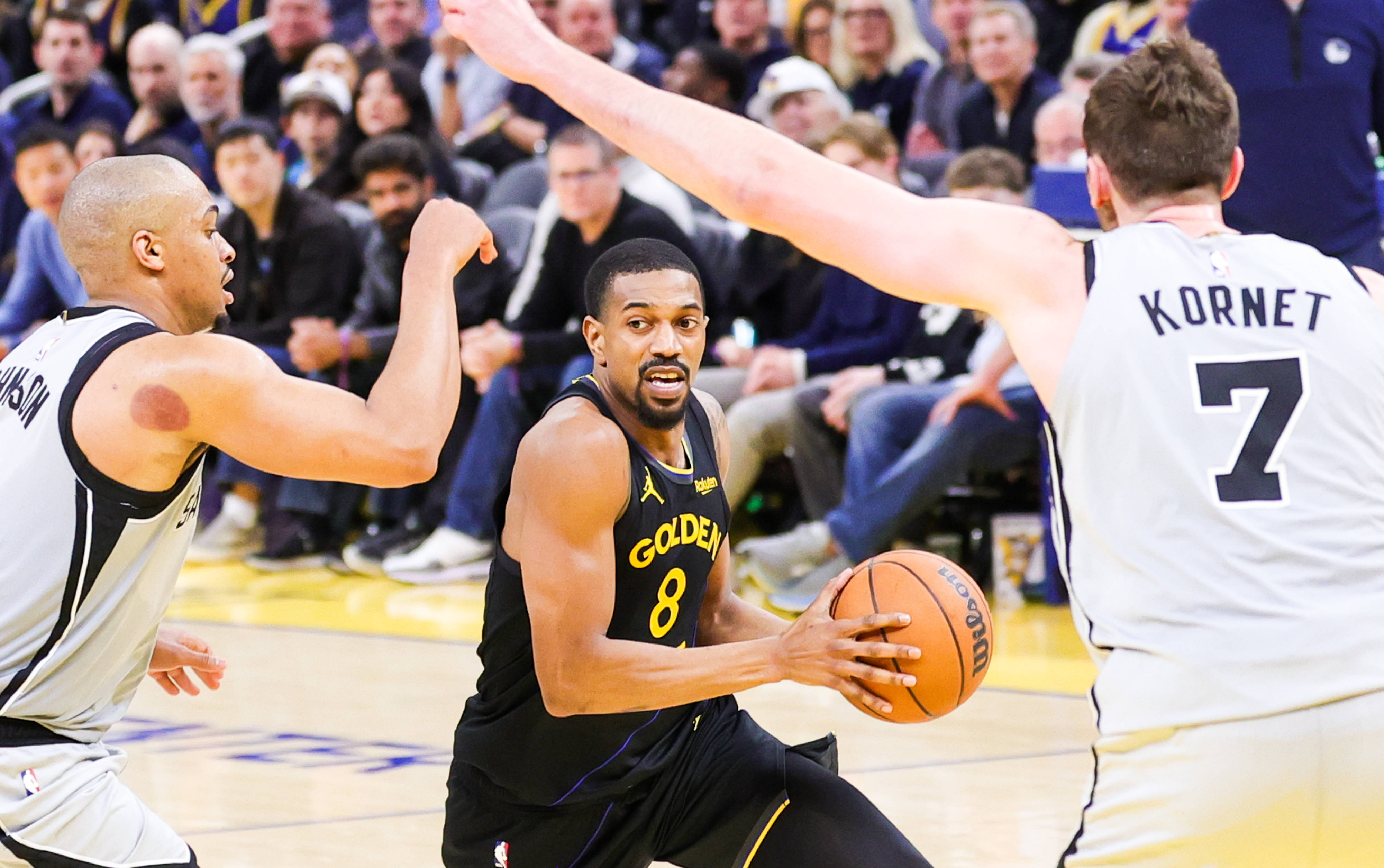 kaiyun-圣安东尼奥马刺发布备战花絮，窗口期更衣室发声，NBA常规赛任务艰巨，细节决定成败的简单介绍