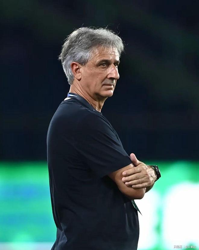 开云体育-转会期体能课后，巴黎圣日耳曼主帅复盘备战中超，信心回归，数据趋势出现新变化的简单介绍